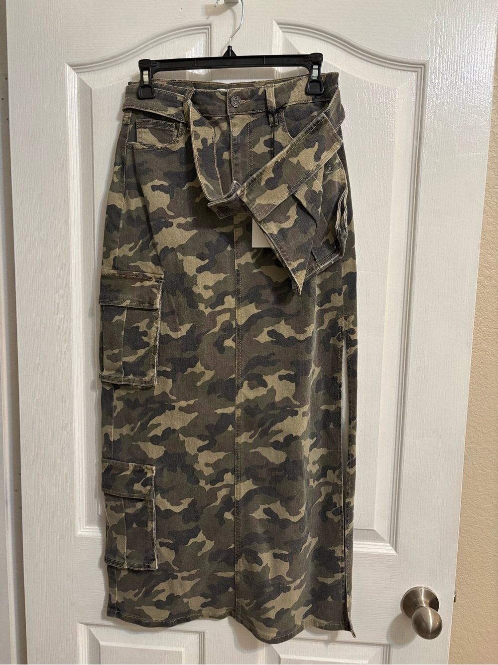 Camo Cargo Midi Skirt with Utility Pockets size small